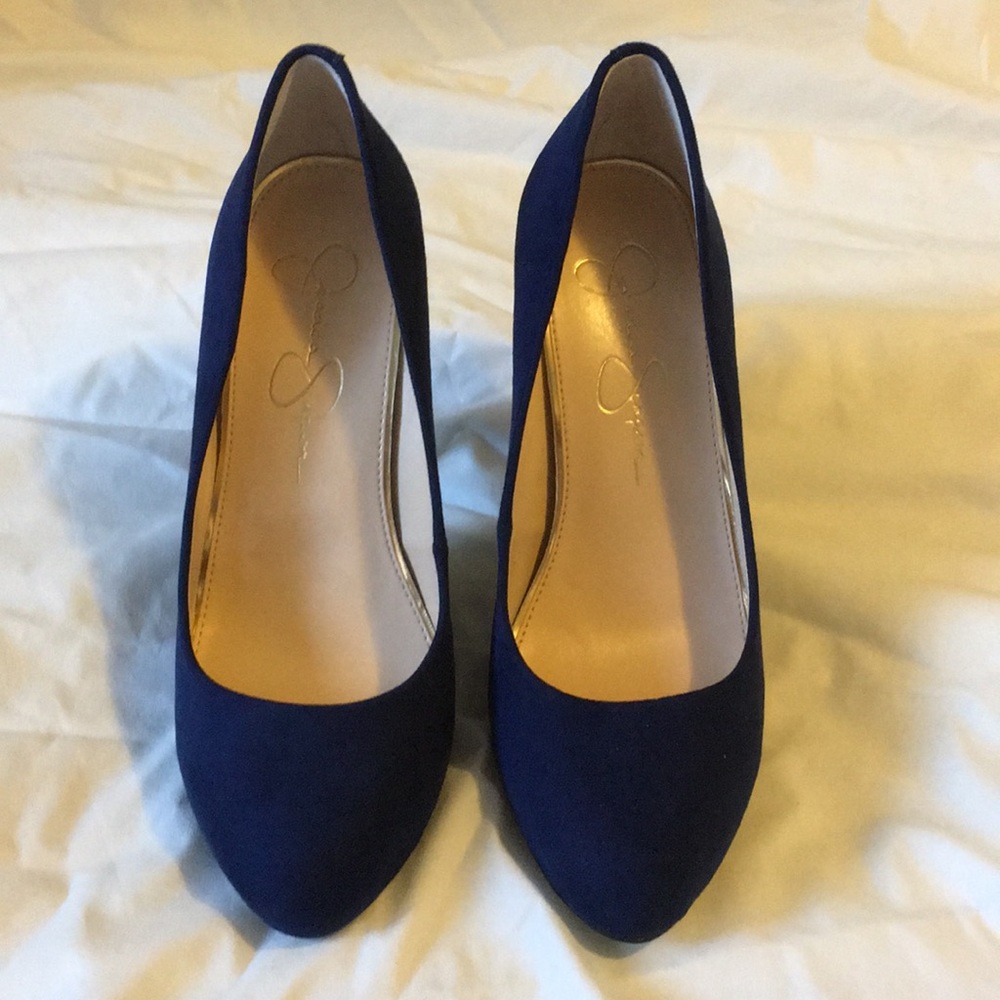 Blue suede pumps